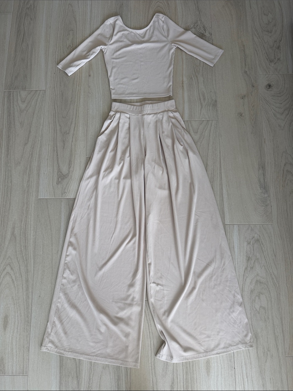 Saints and Hearts Wide-Leg Cream Palazzo Pants and Top Set Size Small